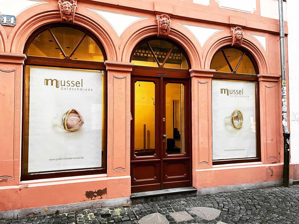 Goldschmiede Mussel zieht um.