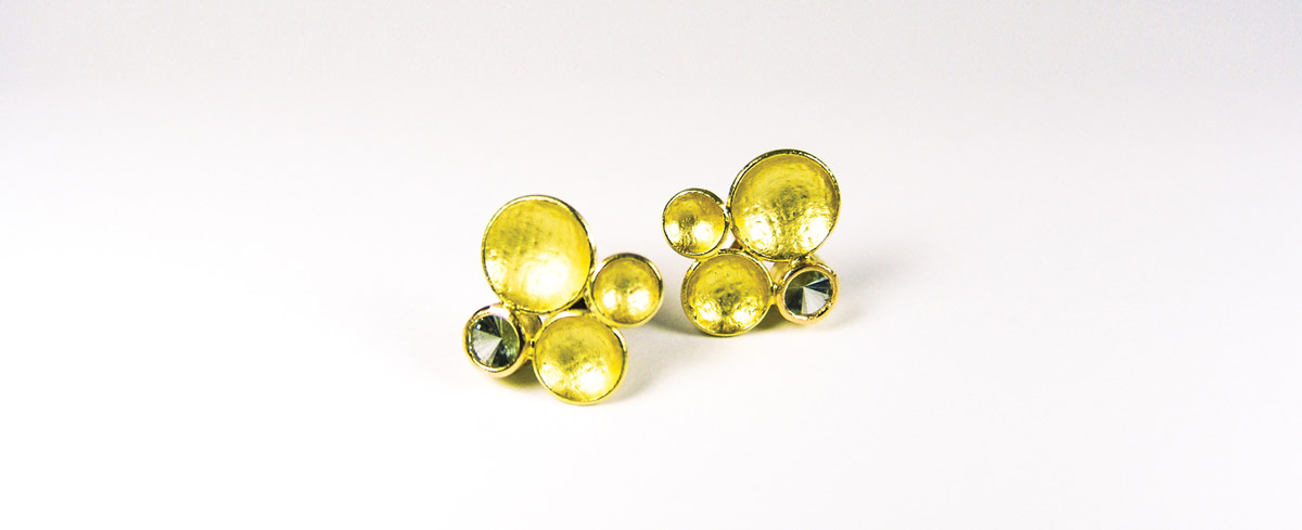 Ohringe aus Gold mit Turmalin